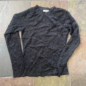 Easel lace top small